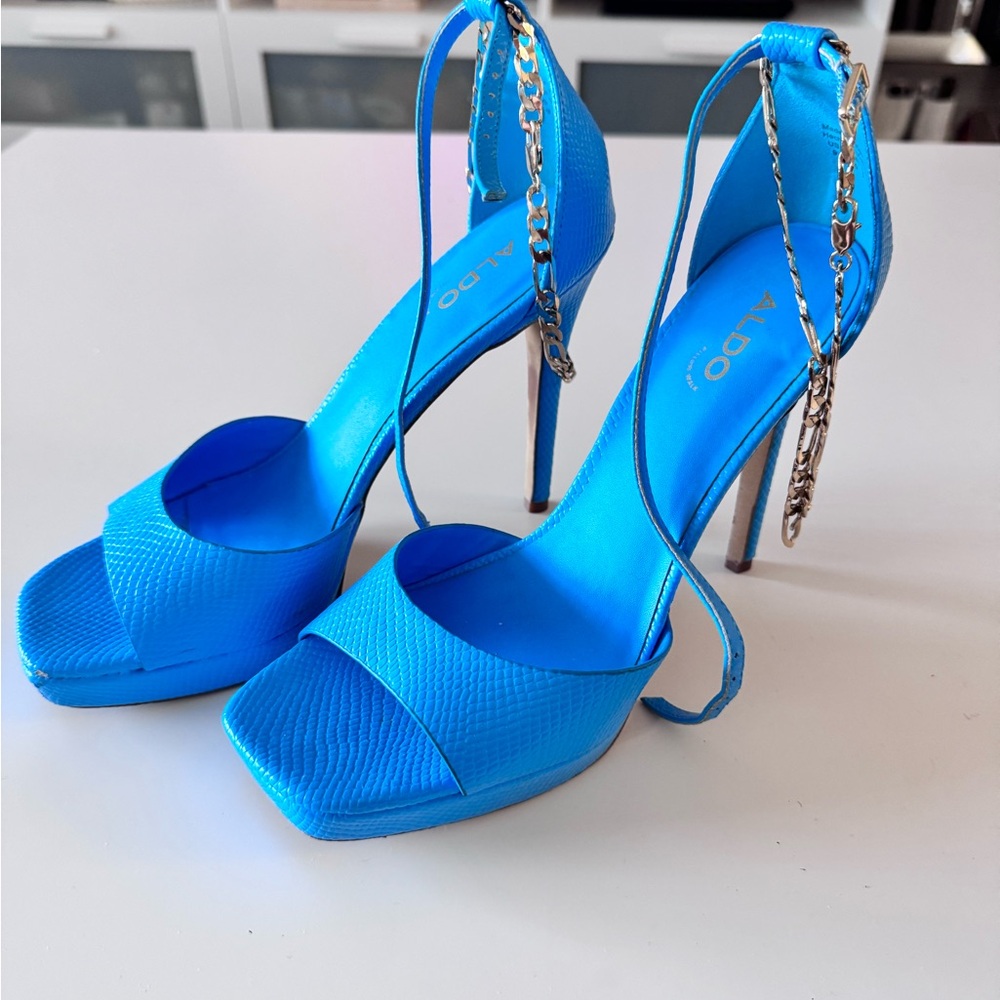 Aldo Blue Peep Toe Heels - Picture 12 of 13